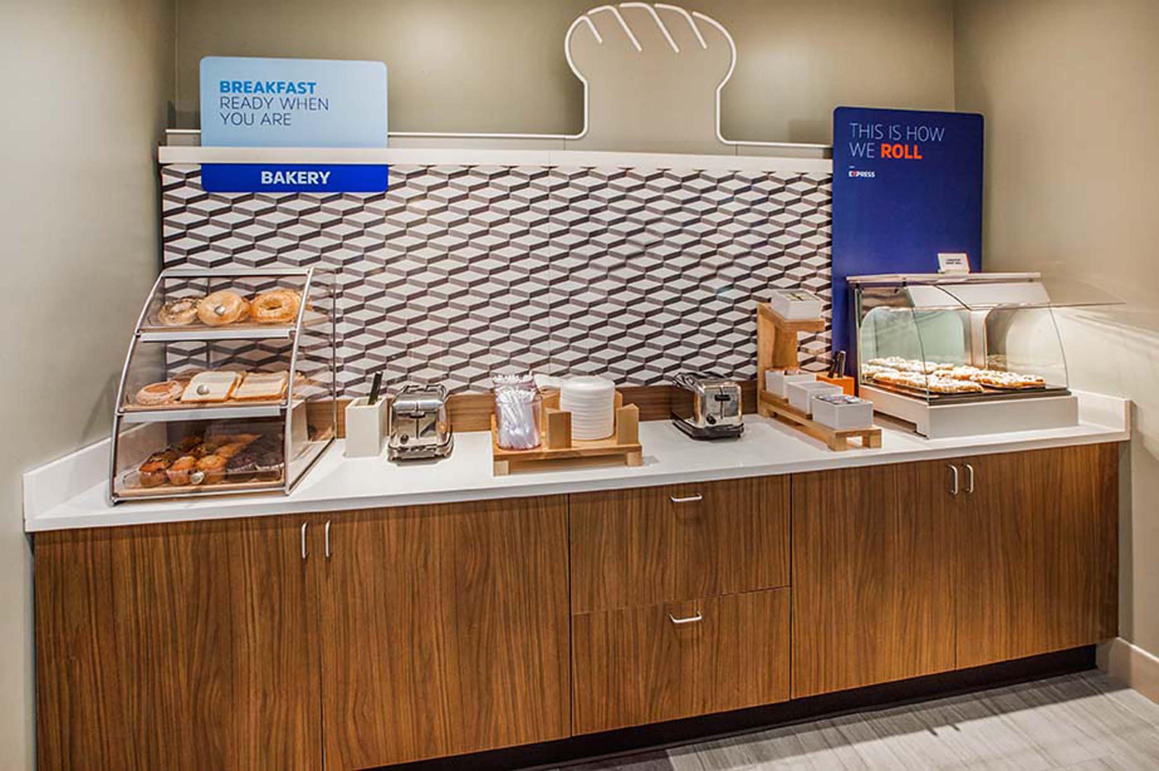Holiday Inn Express And Suites Timmins By Ihg Buitenkant foto