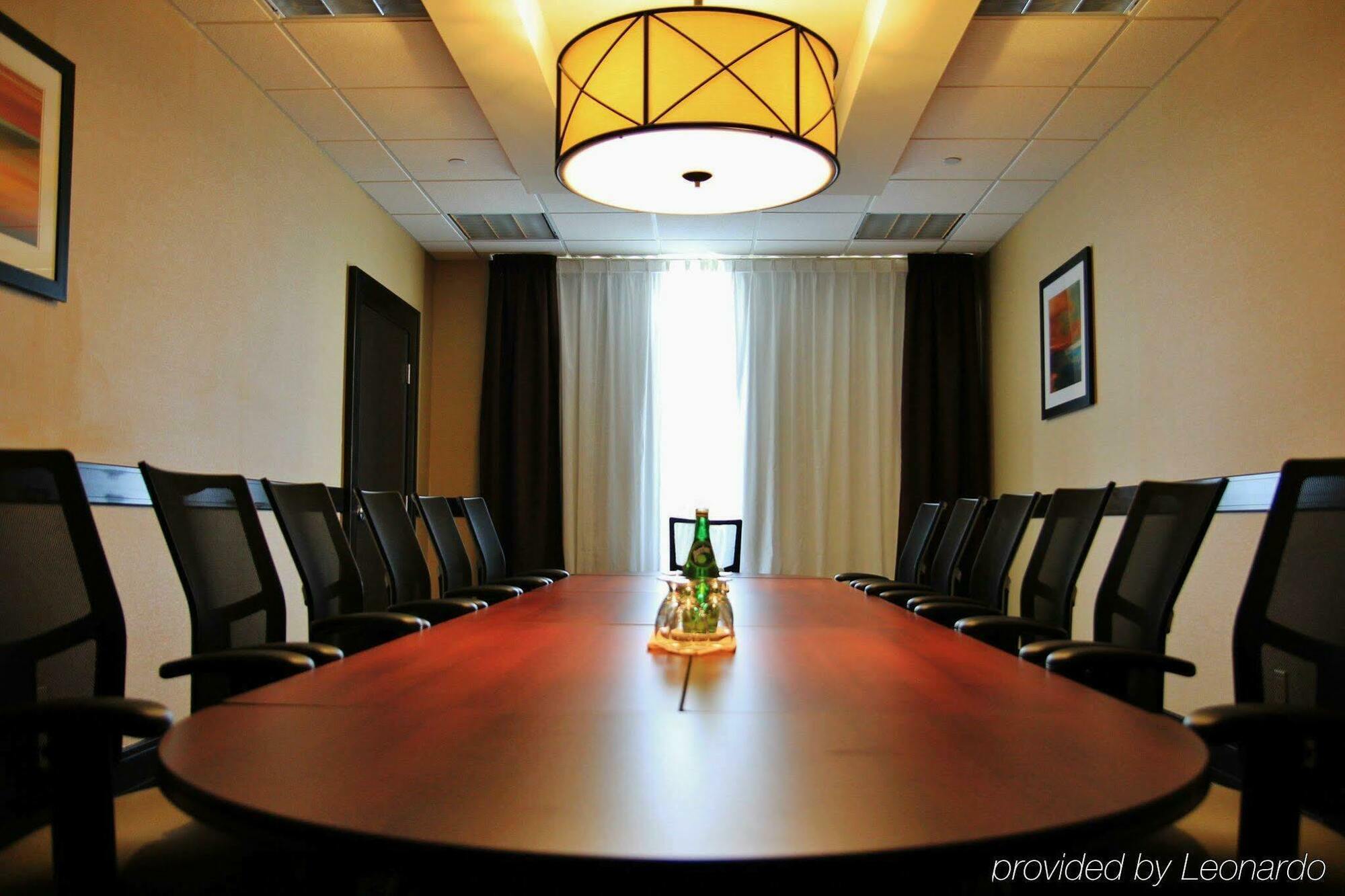 Holiday Inn Express And Suites Timmins By Ihg Buitenkant foto